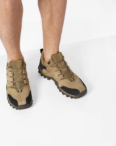 light brown casual shoes