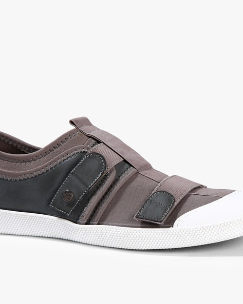 Duke textured slip deals on sneakers