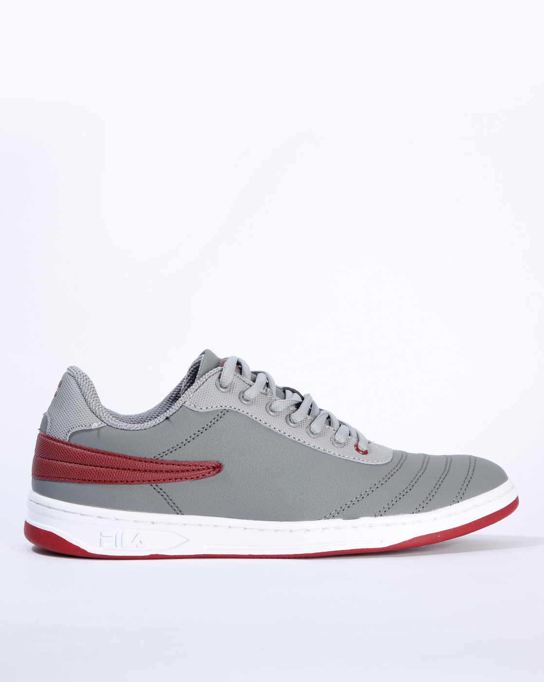 fila avio low top shoes