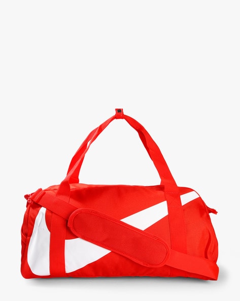 red nike duffle bag