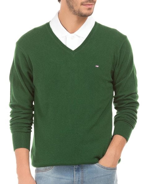 green arrow sweater