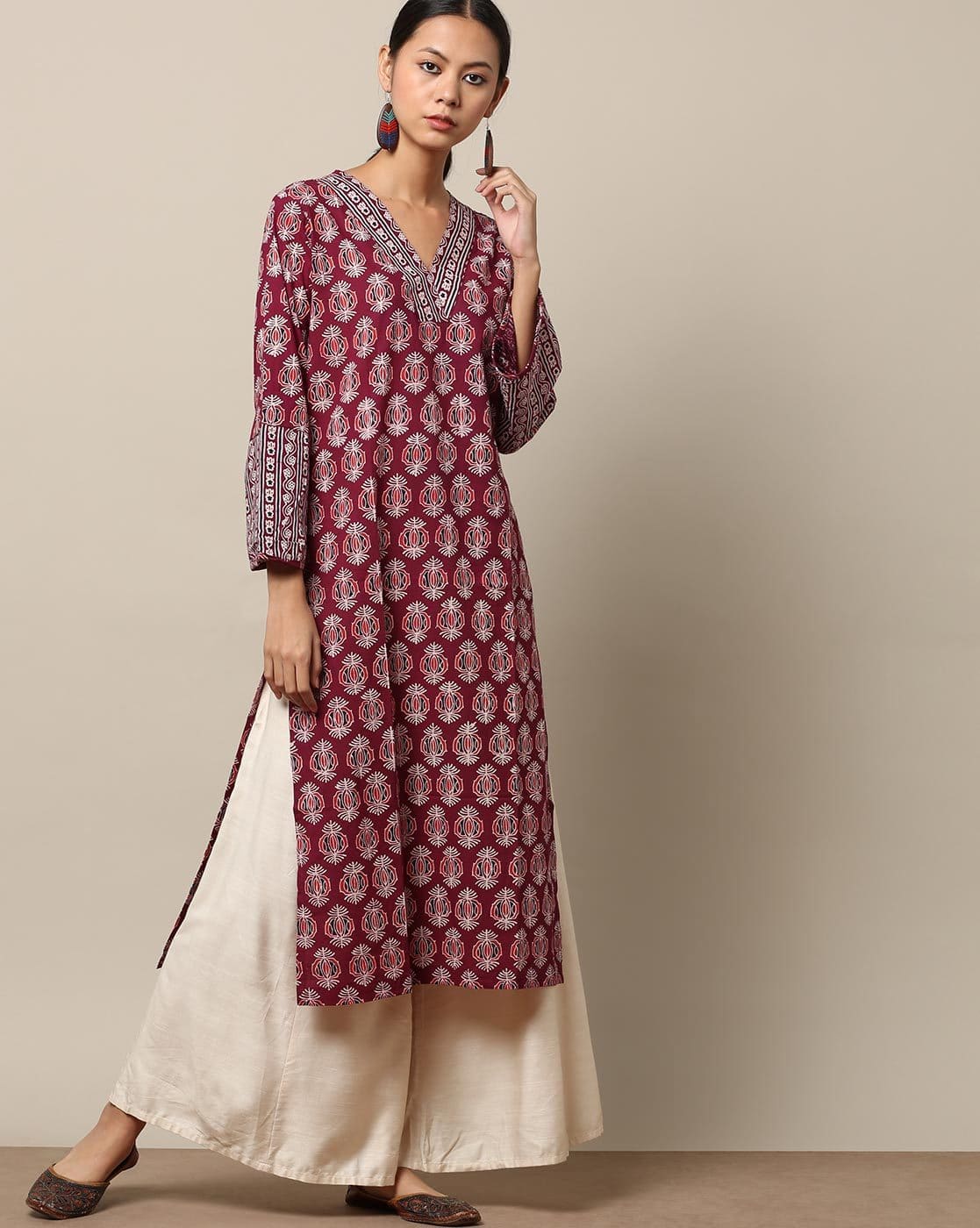 Buy Maroon Kurtas for Women by Molcha Online | Ajio.com