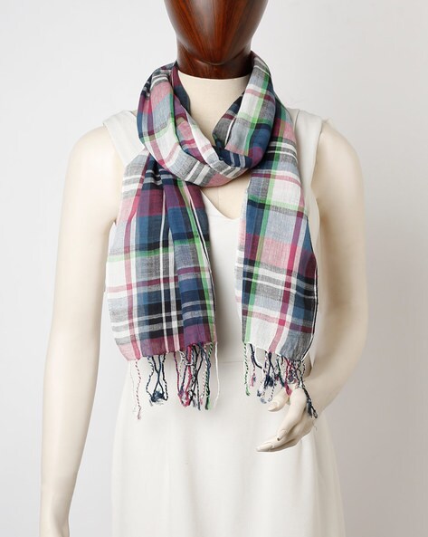Checked Scarf with Fringes Price in India