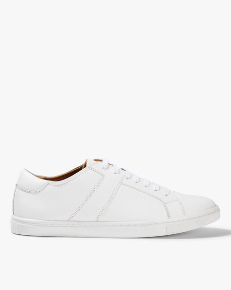 ajio white shoes