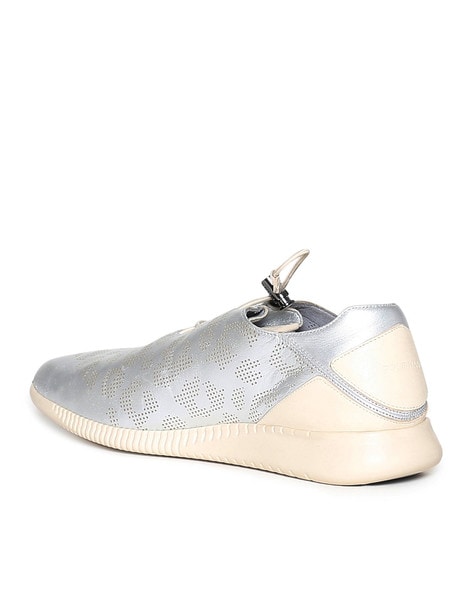 Cole haan studiogrand hot sale perforated slip on sneaker