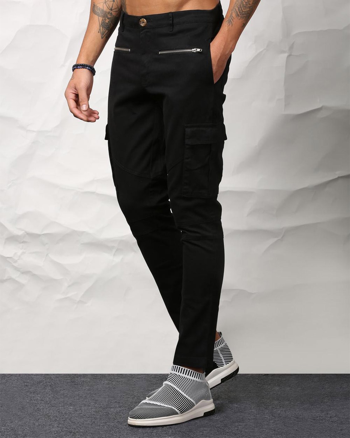 Buy SKULT By Shahid Kapoor Charcoal Grey Three Fourth Trousers - Trousers  for Men 6794840 | Myntra