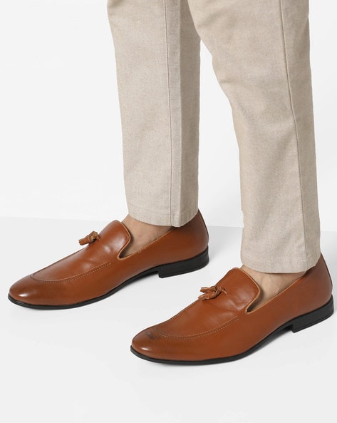 Ajio deals loafers mens