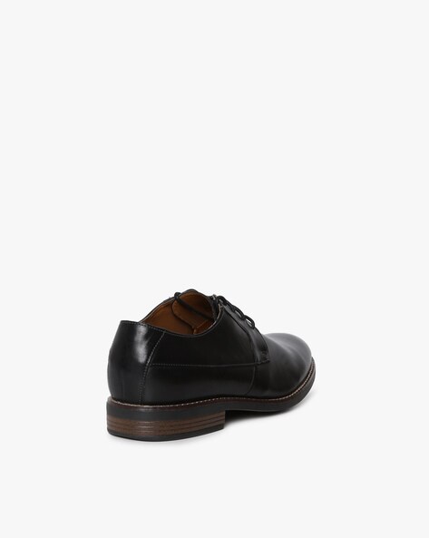 Clarks becken store plain black