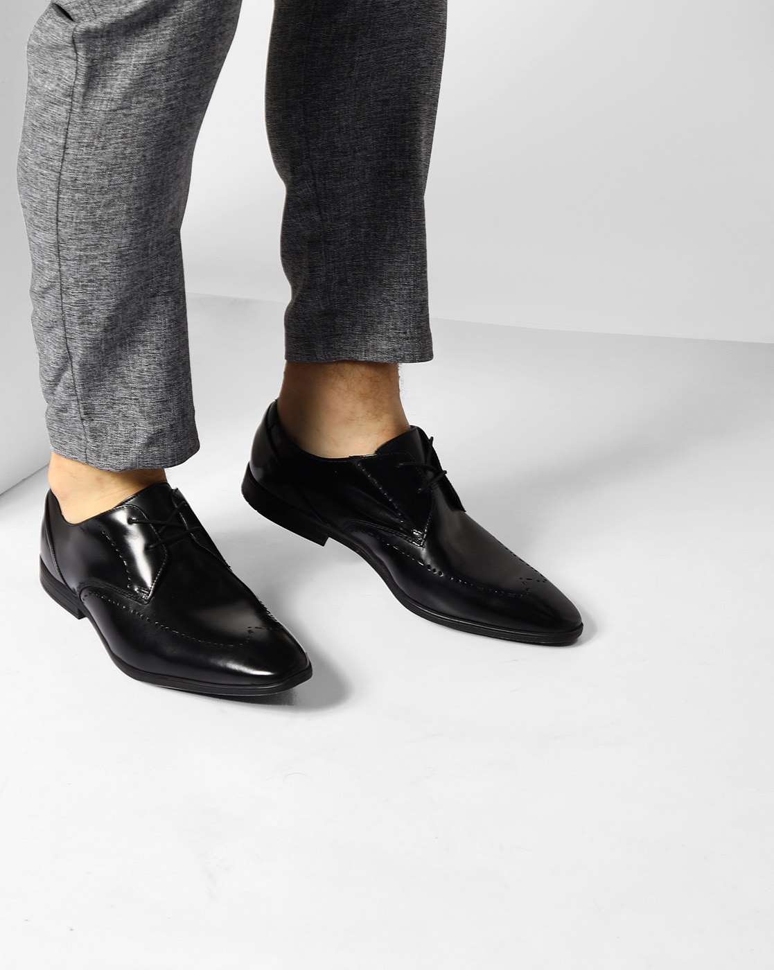 Buy Formal Shoes for CLARKS Online | Ajio.com