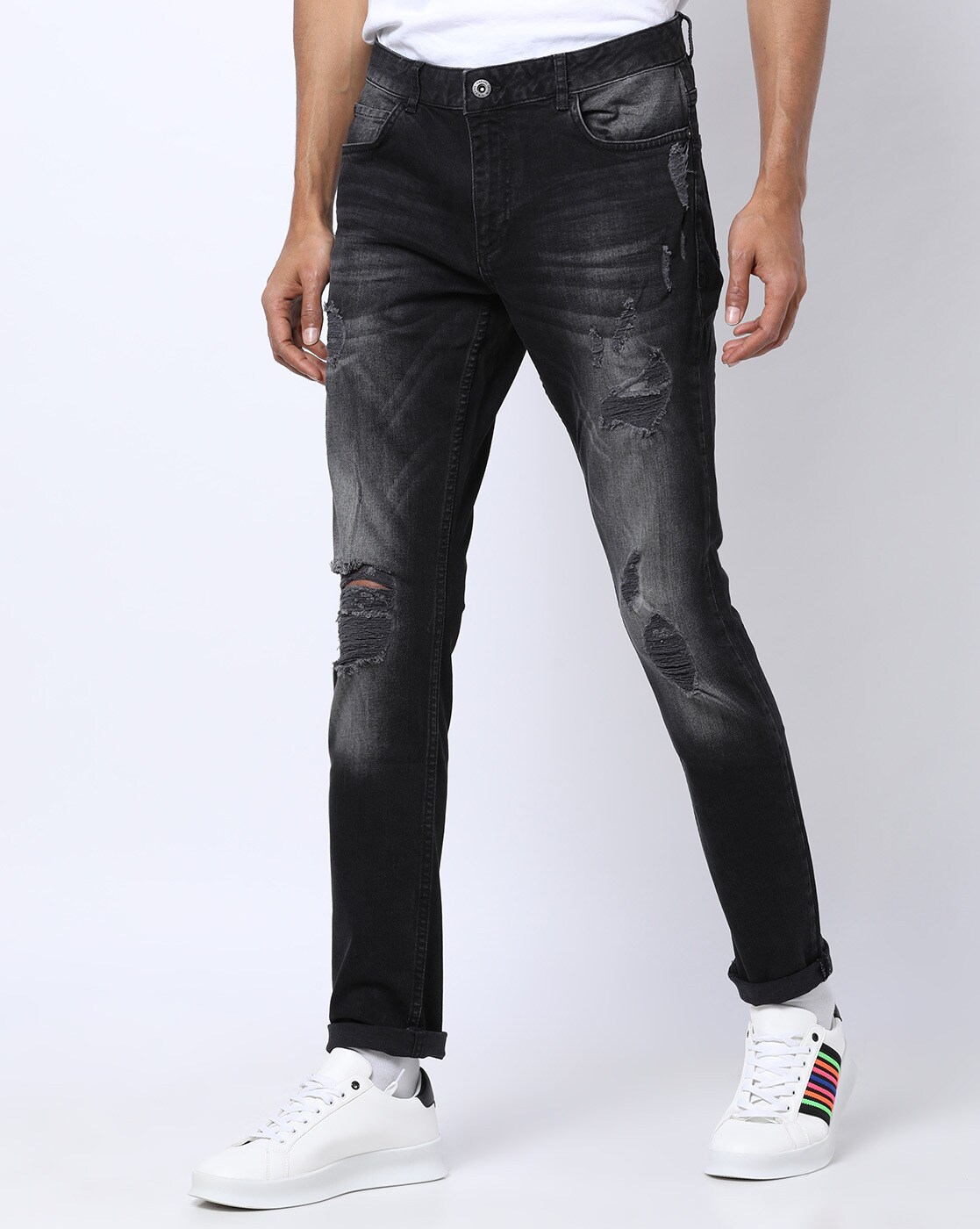men's relaxed distressed jeans