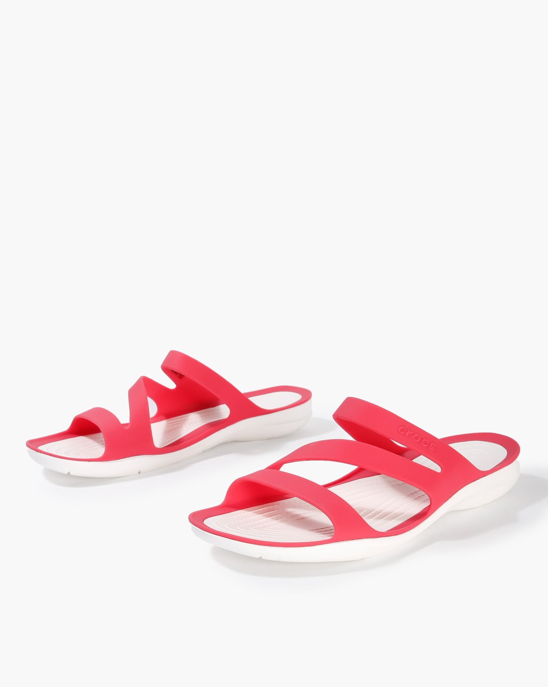 red crocs sandals