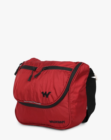 Buy Wildcraft Usling Black Solid Medium Messenger Bag Online At Best Price  @ Tata CLiQ