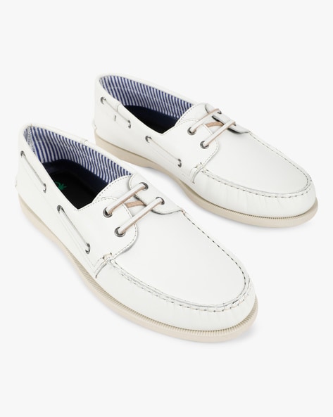benetton boat shoes