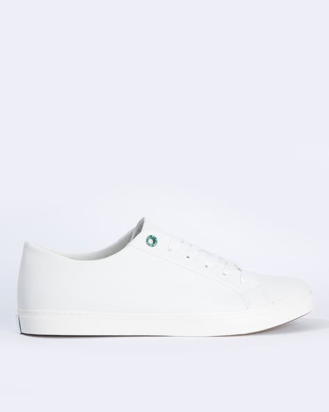 United Colors Of Benetton Footwear on 
