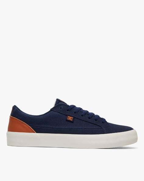 Lynnfield Low-Top Lace-Up Sneakers