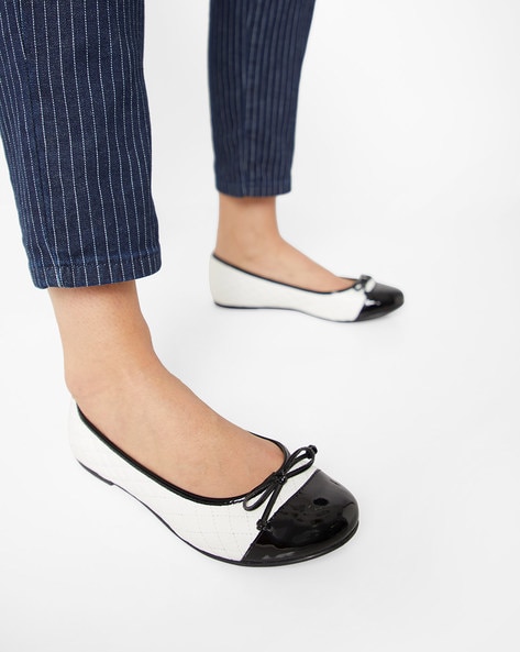 Ajio flats online