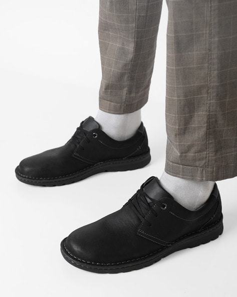 plain black casual shoes