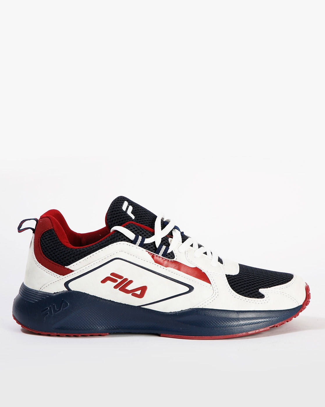 fila latest sports shoes