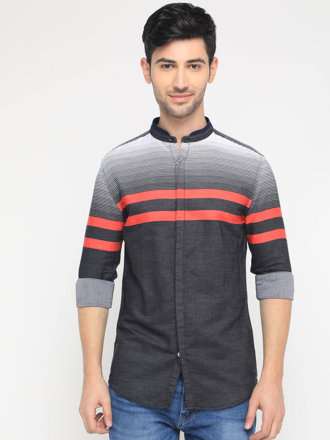 red striped shirt outfit men