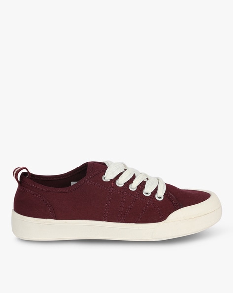 madden girl dot sneaker