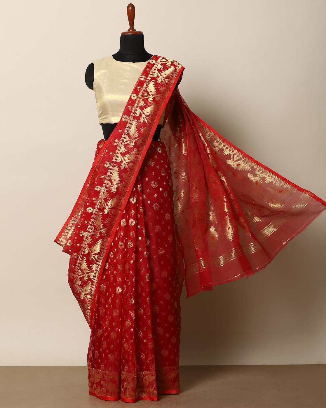 Buy Red Sarees for Women by Vanshaft Collection Online | Ajio.com