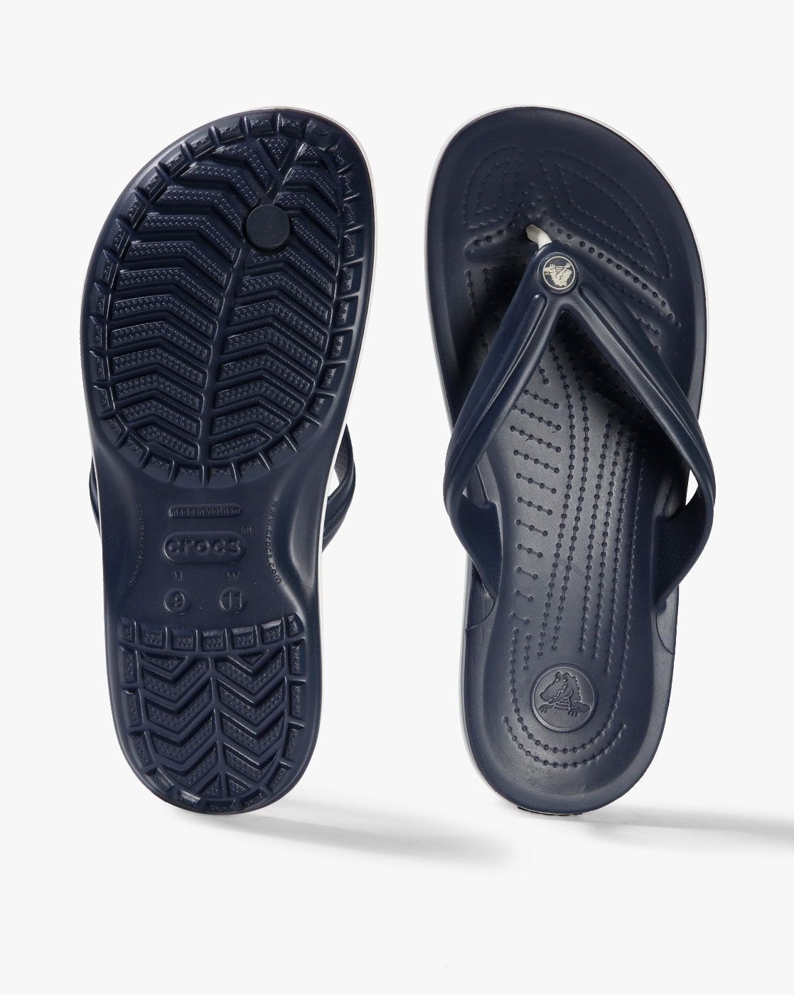 crocs croslite flip flops