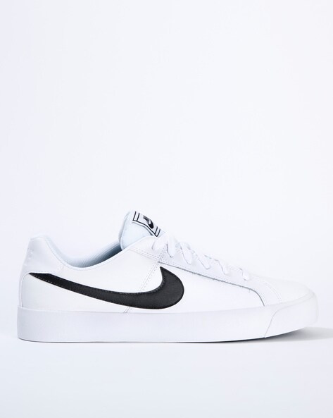 buy nike shoes online india