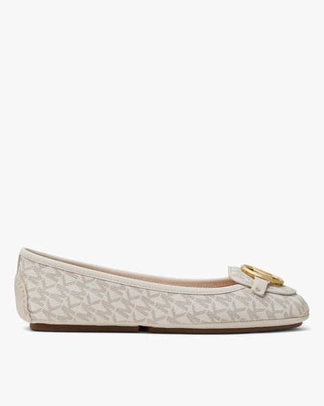Ajio sales women footwear