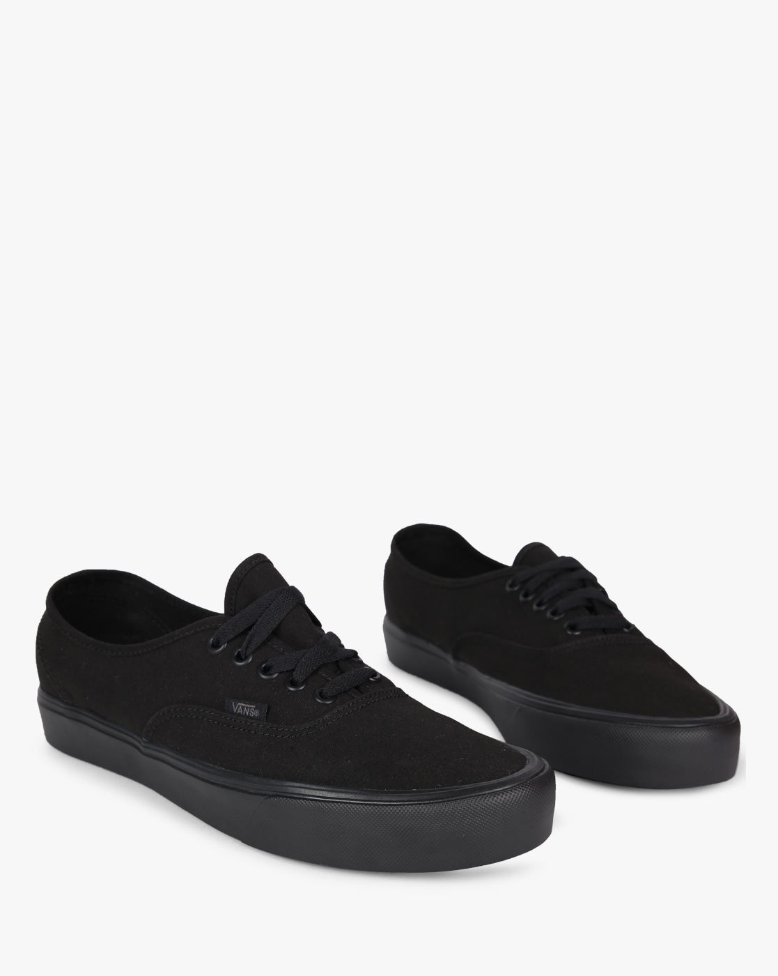 Vans triple 2024 black authentic