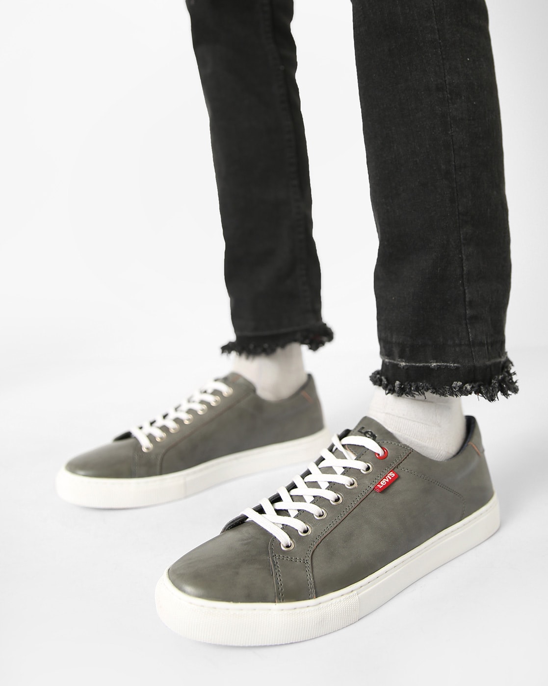 Levi's men's store prellude sneakers