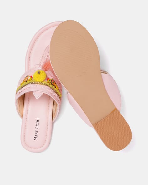 Kolhapuri Chappals with Tassels (Image - 2)