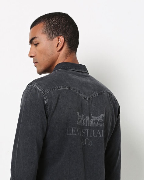 Levi's Men's Denim Trucker Jacket - Walmart.com | Trucker jacket style,  Trucker jacket men, Trucker jacket
