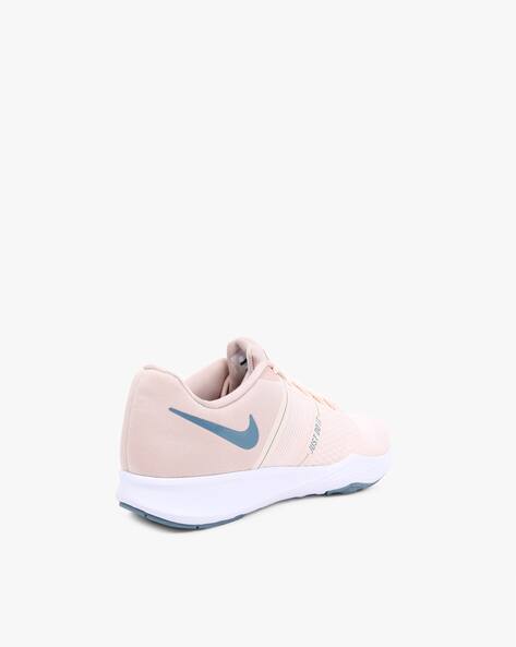 nike train pink city trainer 2
