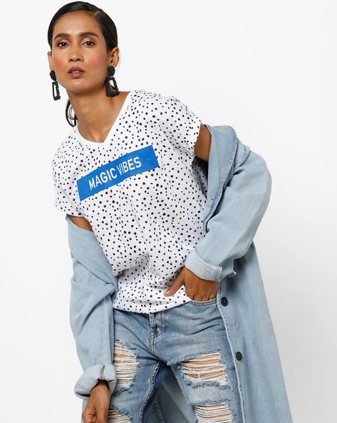 Speckled V-neck T-shirt with Extended Sleeves