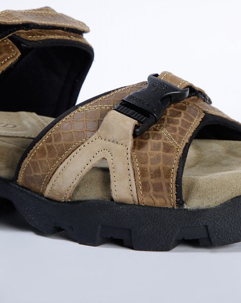 Indian Sandal & Footwear Brands Like Birkenstock | LBB