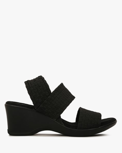black flat wedges