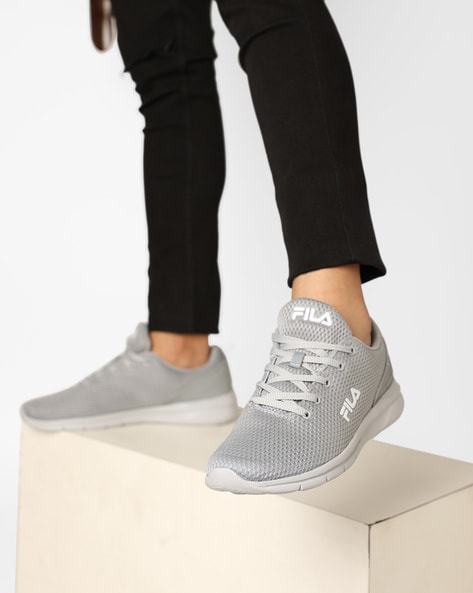 Aanval maak je geïrriteerd Investeren Buy Grey Sneakers for Men by FILA Online | Ajio.com