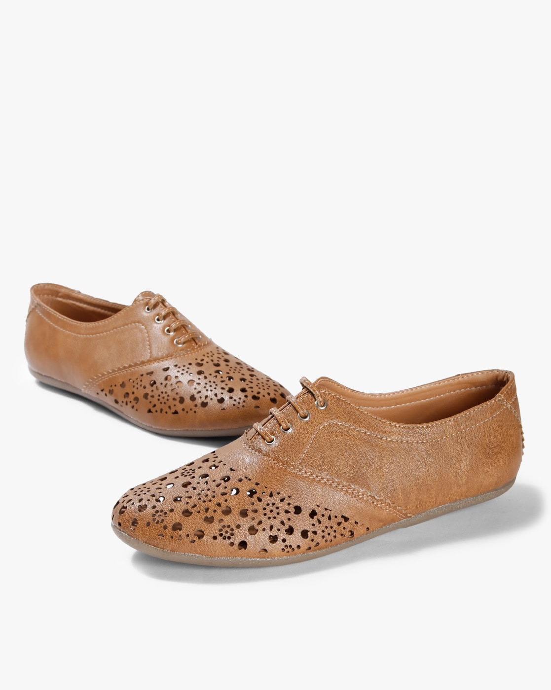 tan brown casual shoes