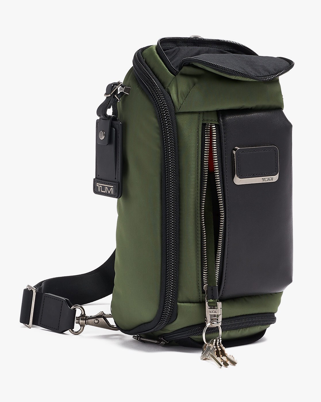 Tumi kelley outlet sling