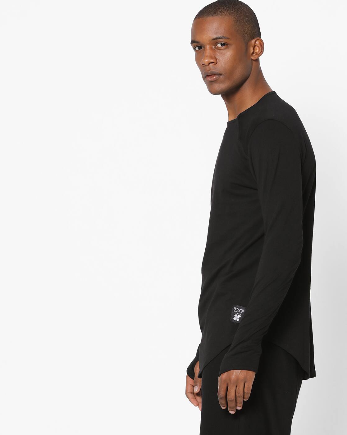 Buy KULTPRIT Longline T-shirt with Thumbho Online | Ajio.com