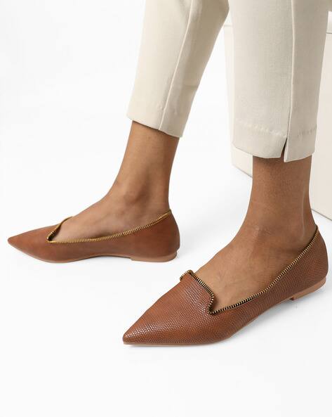 tan pointed flat shoes