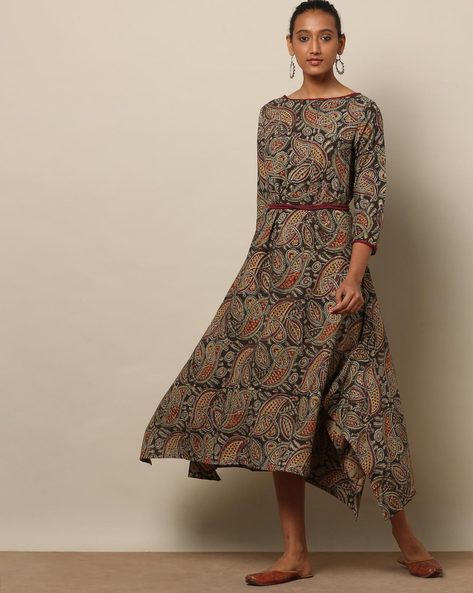 Ekanta is Chennai based online boutique having wide range of dresses like  anarkali, cotton dresses, si… | Kalamkari dresses, Long dress design,  Elegant cotton dress