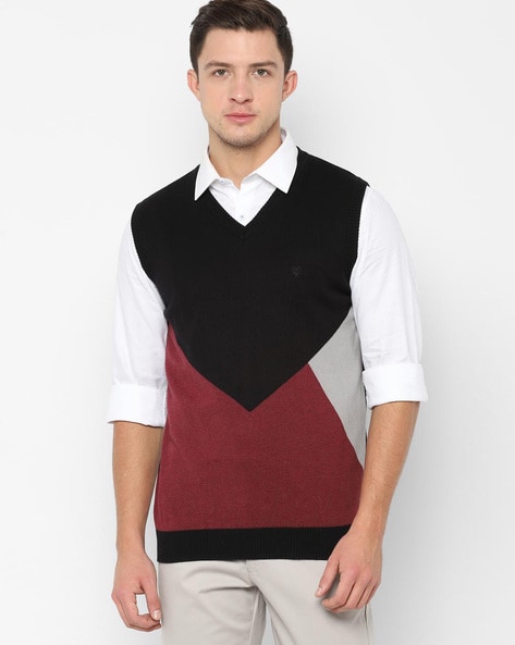 V-Neck Relaxed Fit Sweater Vest