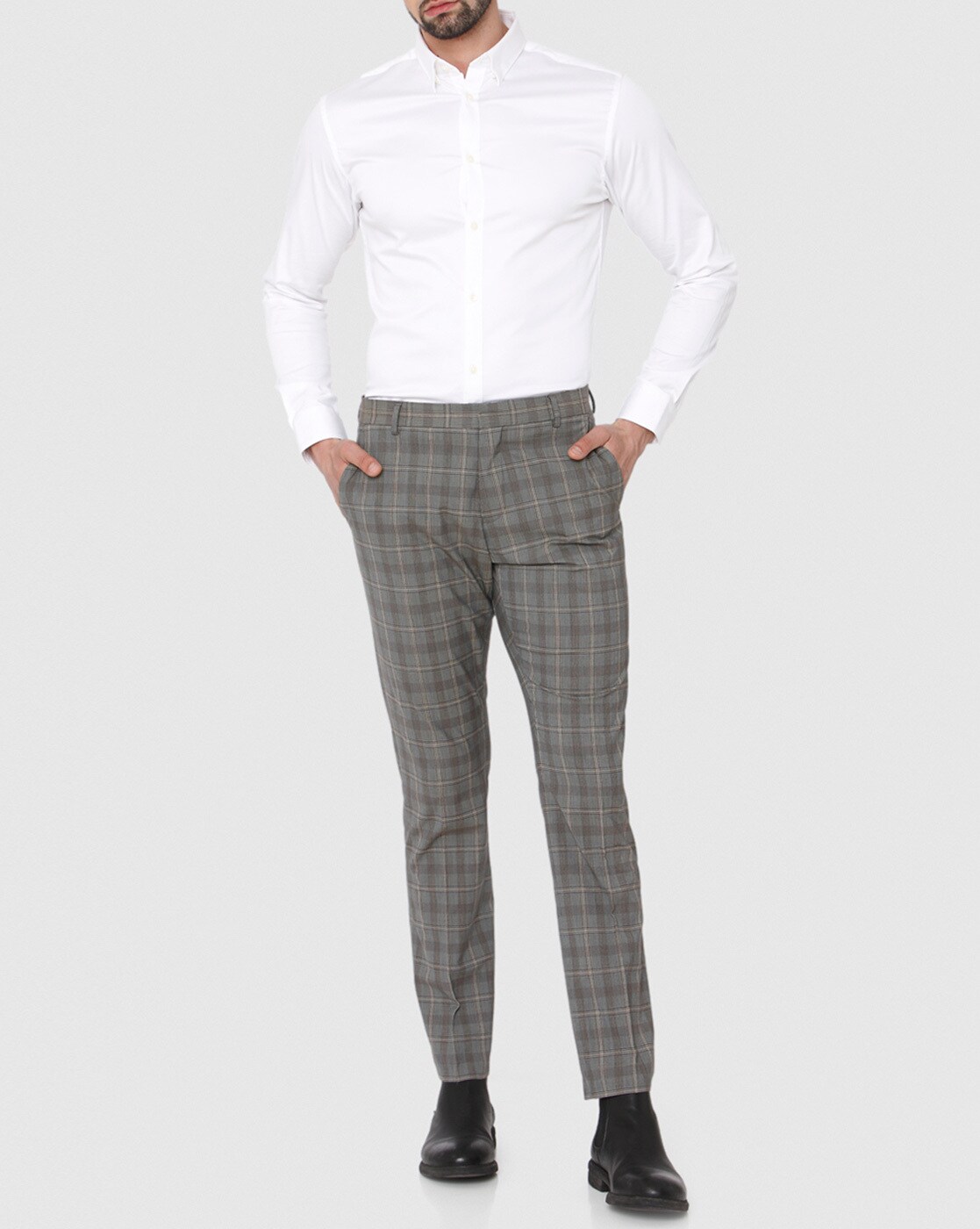 grey check pants with black shirt