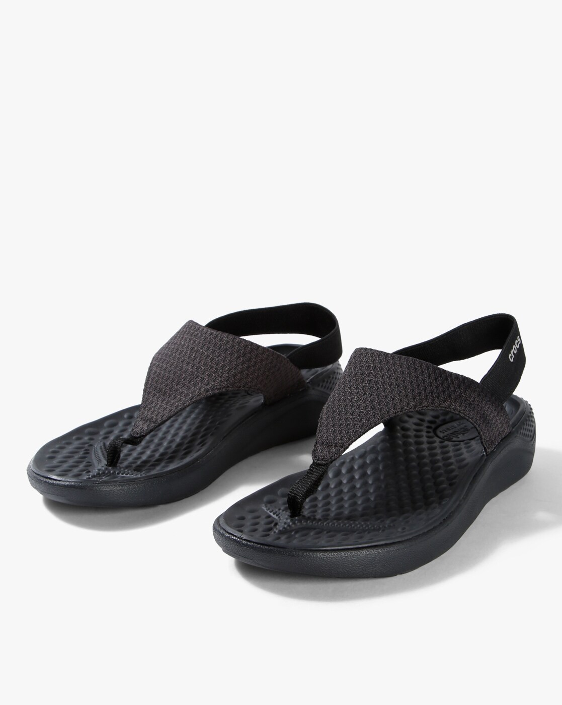 crocs black women's flip flops