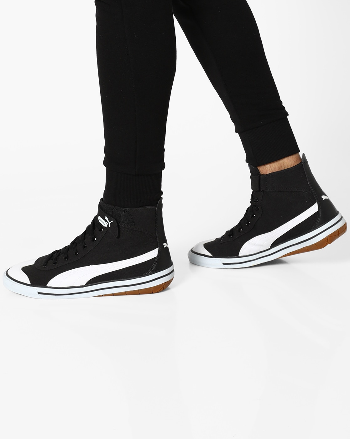 Perseguir Vaca Redada Buy Black & White Casual Shoes for Men by Puma Online | Ajio.com