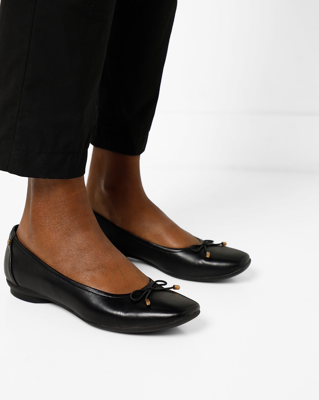 clarks womens shoes black flats