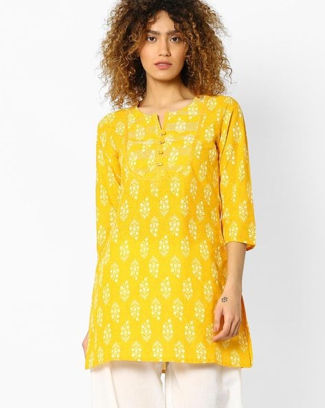Share 90+ yellow kurti reliance trends - thtantai2
