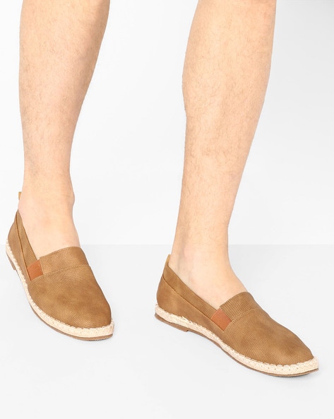 Espadrille best sale pull in