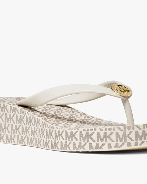 Michael kors bedford flip flops hot sale